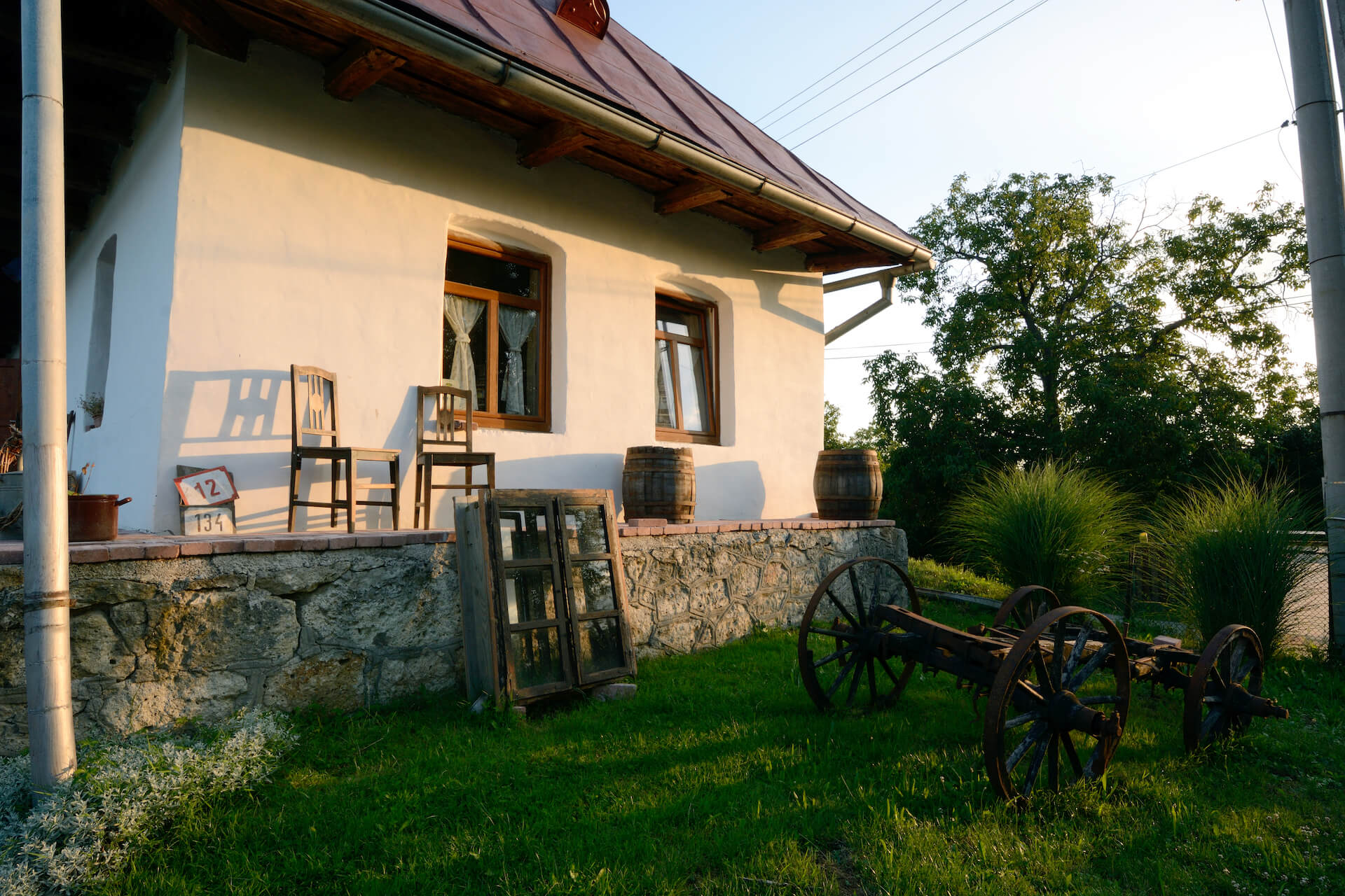 Ponúkame ubytovanie v nádhernom prostredí Vinohradníckej oblasti Tokaj na Slovensku. Požičovňu bicyklov hneď pri ubytovaní, a kvalitné víno vlastnej výroby.
